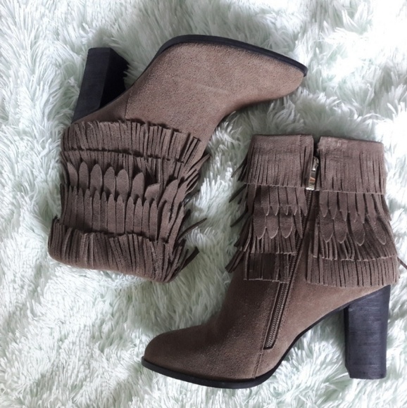 Catherine Malandrino Shoes - New catherine malandrino fringe stacked heel